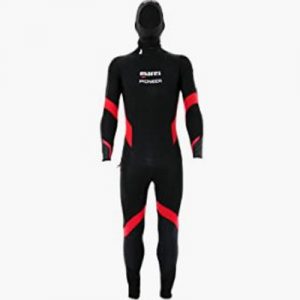 trajes húmedos de buceo